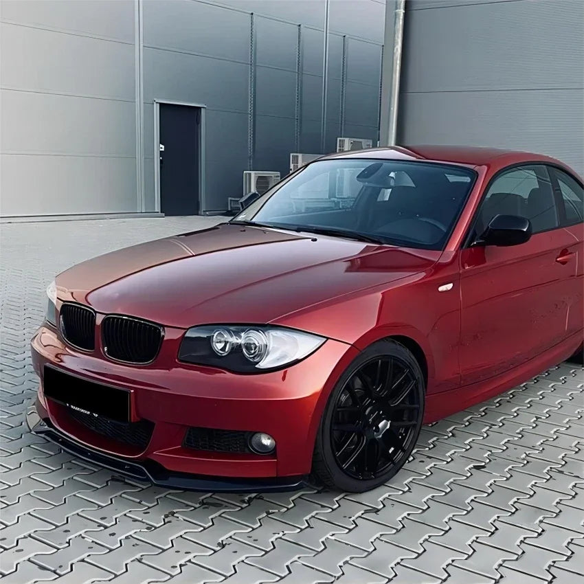 Frontleppe for BMW 1-serie E82/E88 (2008–2013) – Sort eller Karbonlook