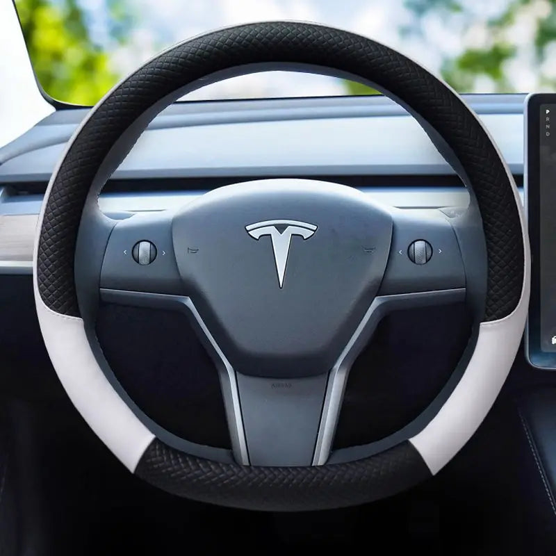 HVITT RATTREKK Tesla Model 3 og Y
